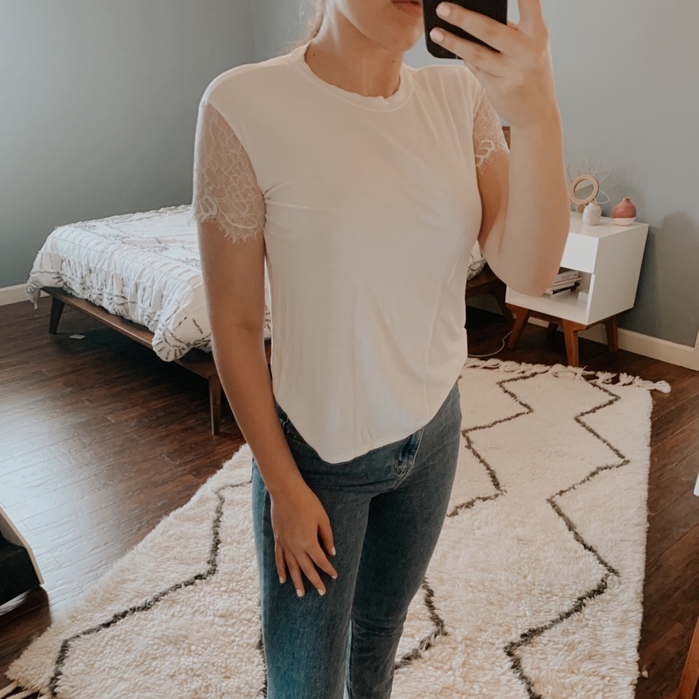 White tee